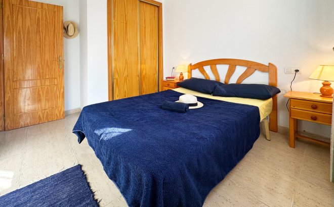 Resale - Bungalow -
San Miguel de Salinas - Inland