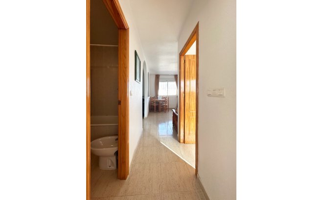 Resale - Bungalow -
San Miguel de Salinas - Inland