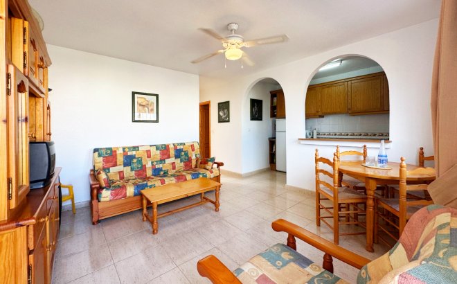 Resale - Bungalow -
San Miguel de Salinas - Inland