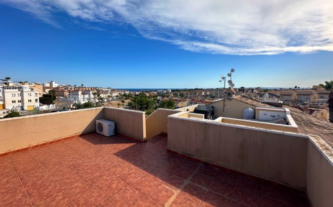 Resale - Bungalow -
San Miguel de Salinas - Inland