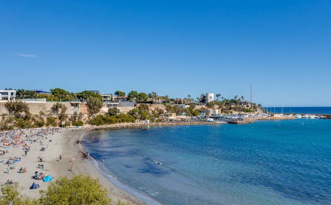 Resale - Bungalow -
San Miguel de Salinas - Inland