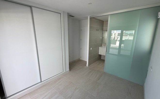 Resale - Apartment -
Torrevieja - Costa Blanca