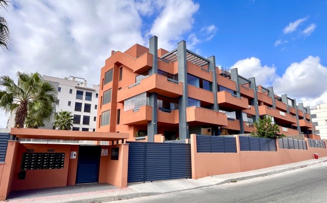 Herverkoop - Appartement -
Villamartin - Costa Blanca