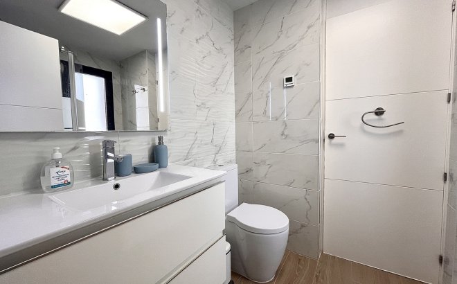 Herverkoop - Appartement -
Villamartin - Costa Blanca