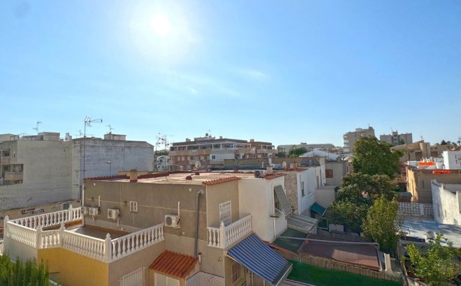 Resale - Dúplex -
Torrevieja - Costa Blanca