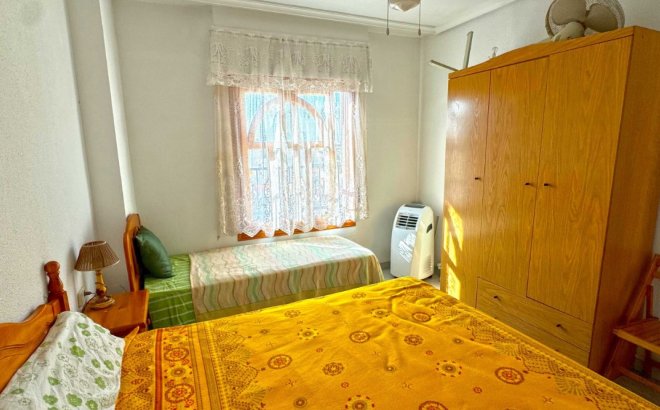 Resale - Dúplex -
Torrevieja - Costa Blanca