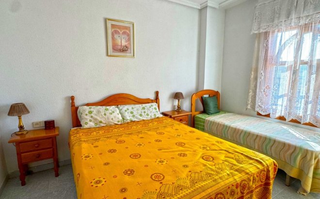 Resale - Dúplex -
Torrevieja - Costa Blanca