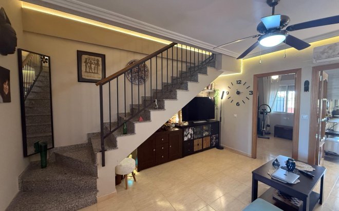 Resale - Semi Detached -
Torrevieja - El Limonar