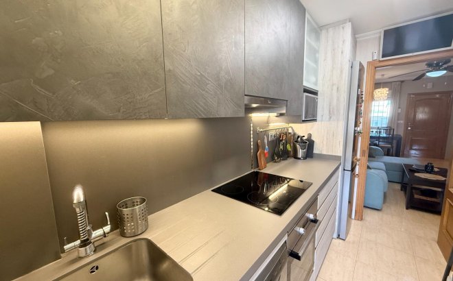 Resale - Semi Detached -
Torrevieja - El Limonar