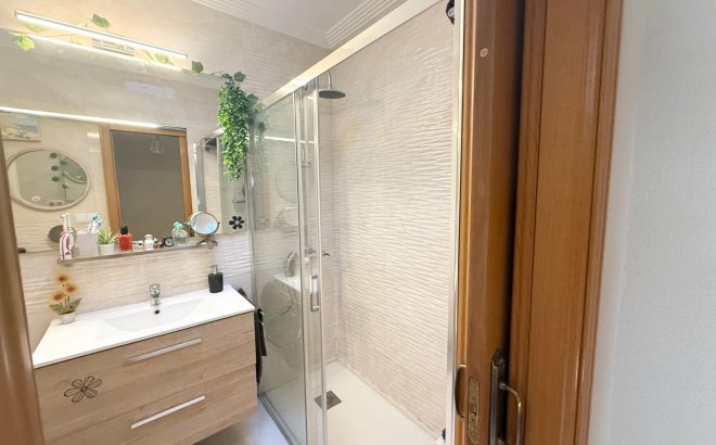 Resale - Semi Detached -
Torrevieja - El Limonar