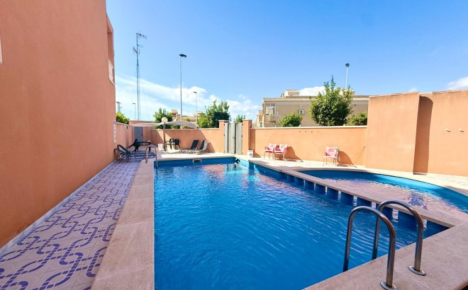 Resale - Semi Detached -
Torrevieja - El Limonar