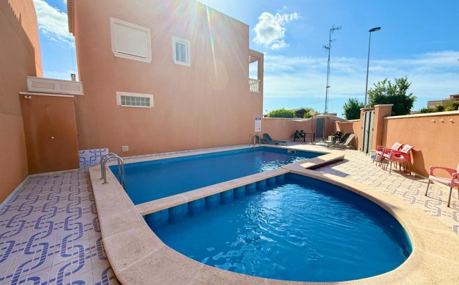 Resale - Semi Detached -
Torrevieja - El Limonar