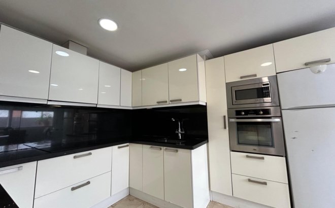 Resale - Villa -
Torrevieja - Los Frutales