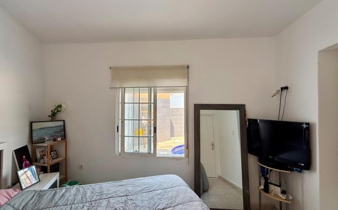 Resale - Villa -
Torrevieja - Los Frutales