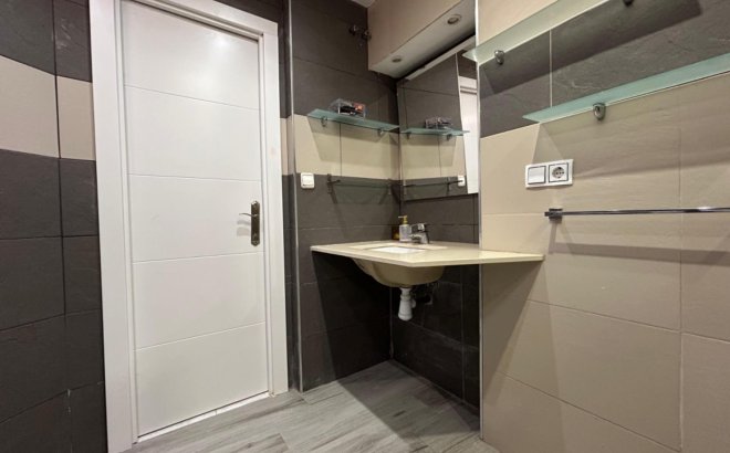 Resale - Villa -
Torrevieja - Los Frutales