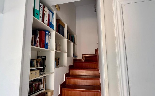 Resale - Villa -
Torrevieja - Los Frutales