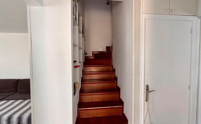 Resale - Villa -
Torrevieja - Los Frutales