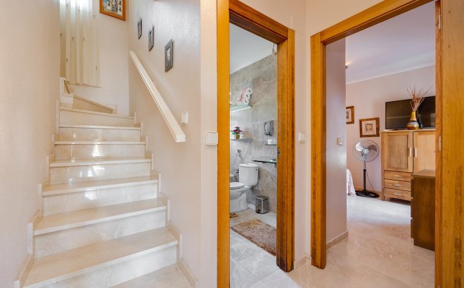 Resale - Villa -
Orihuela Costa - Costa Blanca