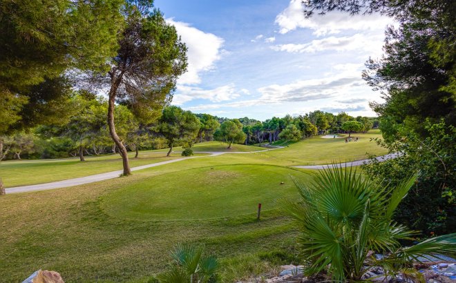 Resale - Villa -
Orihuela Costa - Costa Blanca