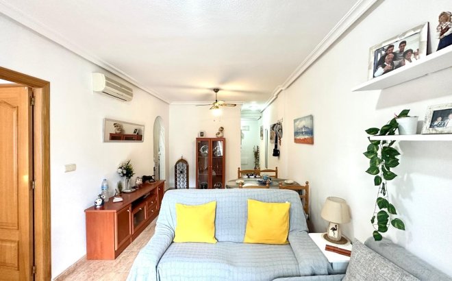 Resale - Apartment -
Torrevieja - Playa del Cura