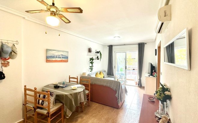 Resale - Apartment -
Torrevieja - Playa del Cura