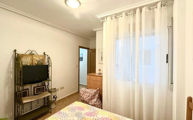 Resale - Apartment -
Torrevieja - Playa del Cura