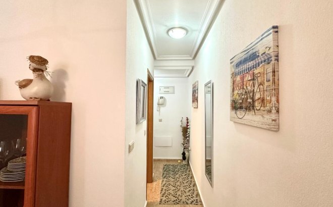 Resale - Apartment -
Torrevieja - Playa del Cura