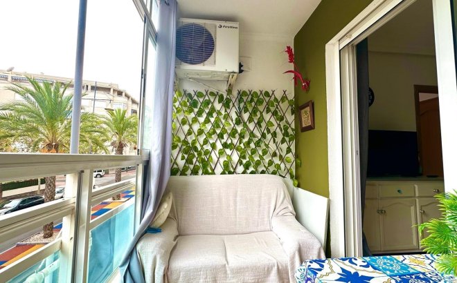 Resale - Apartment -
Torrevieja - Playa del Cura