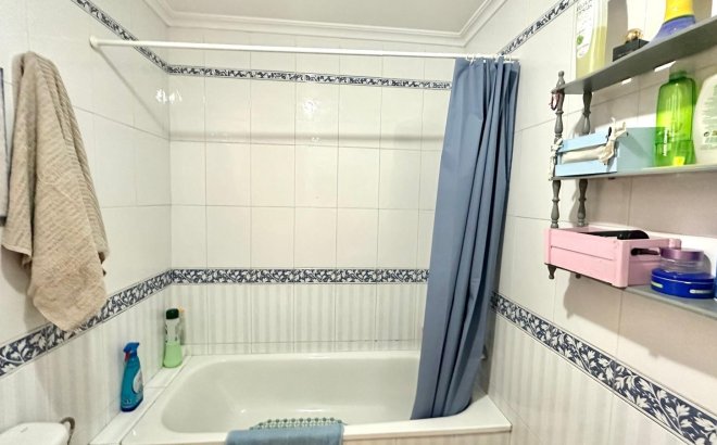 Resale - Apartment -
Torrevieja - Playa del Cura