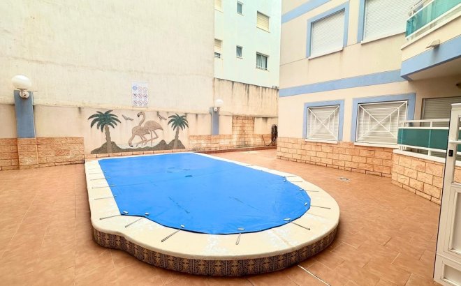 Resale - Apartment -
Torrevieja - Playa del Cura
