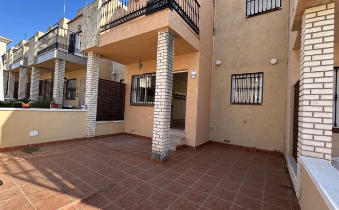 Herverkoop - Town House -
Los Altos - Costa Blanca