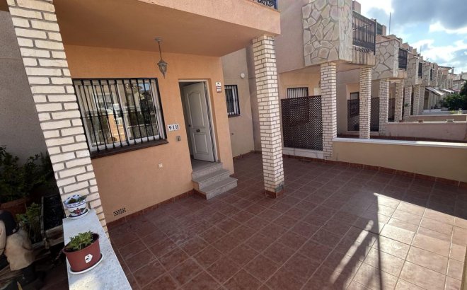 Herverkoop - Town House -
Los Altos - Costa Blanca