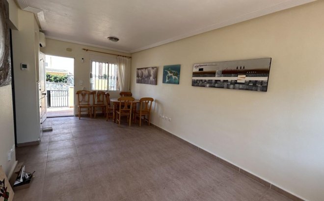 Herverkoop - Town House -
Los Altos - Costa Blanca