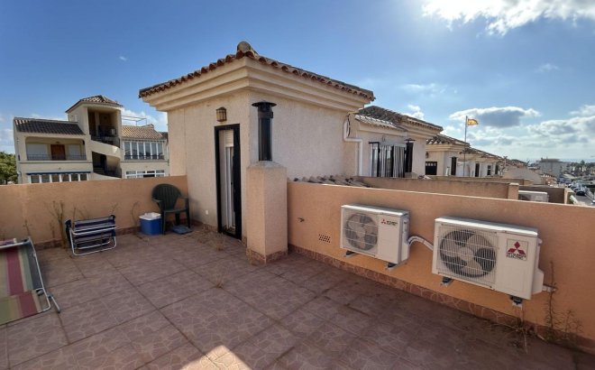 Herverkoop - Town House -
Los Altos - Costa Blanca