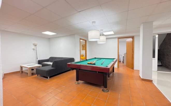 Revente - Villa -
Algorfa