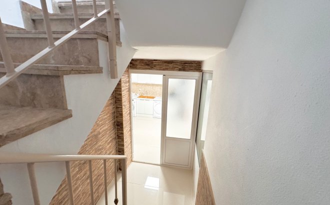 Revente - Villa -
Algorfa