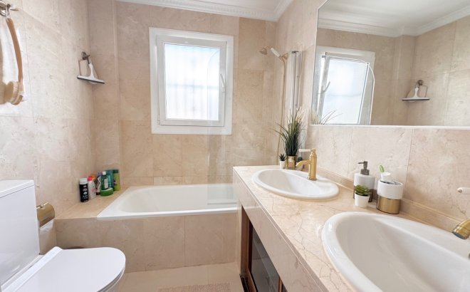 Revente - Villa -
Algorfa