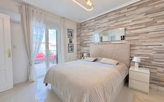 Revente - Villa -
Algorfa