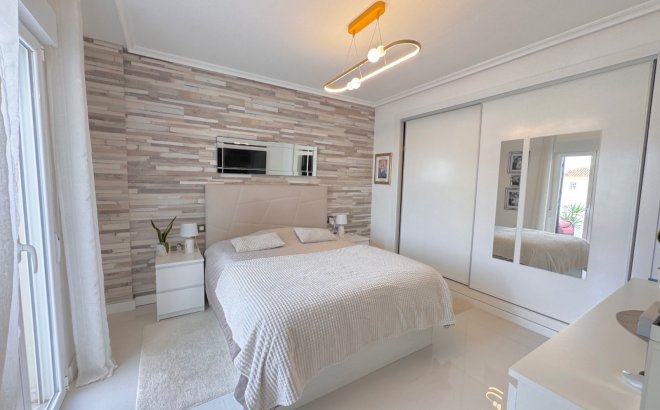 Revente - Villa -
Algorfa