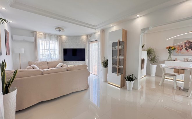 Revente - Villa -
Algorfa