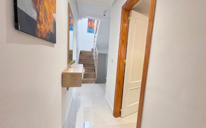 Revente - Villa -
Algorfa