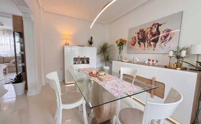 Revente - Villa -
Algorfa