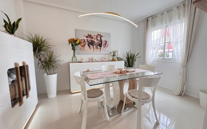 Revente - Villa -
Algorfa