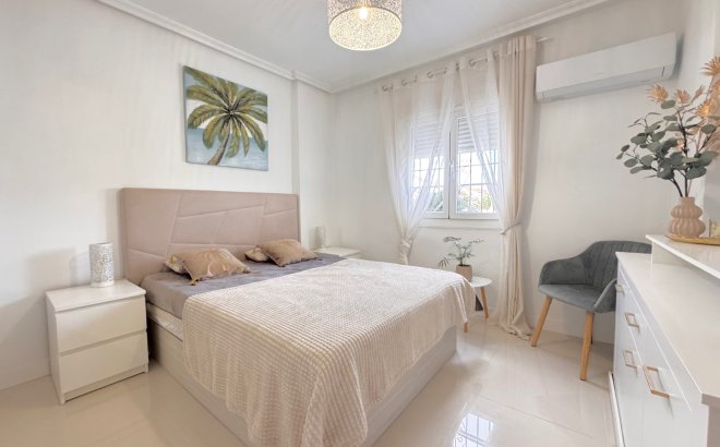 Revente - Villa -
Algorfa