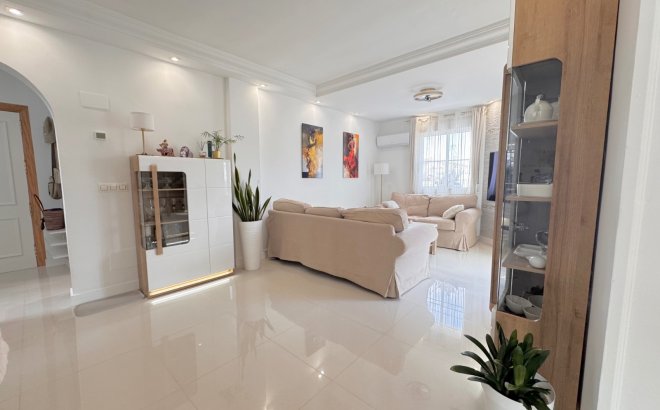 Revente - Villa -
Algorfa