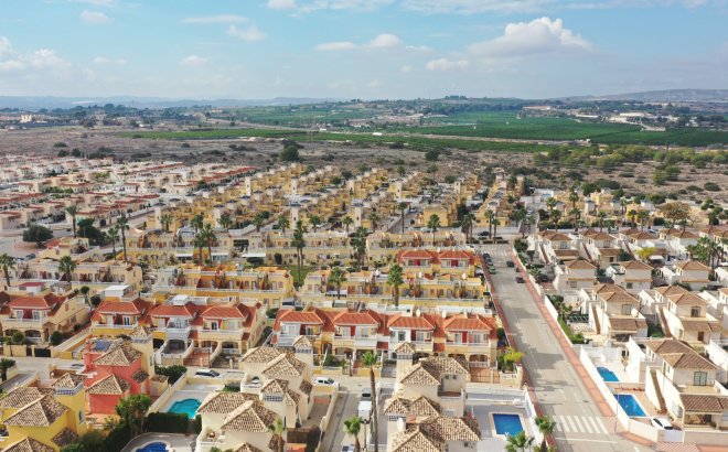 Revente - Villa -
Algorfa