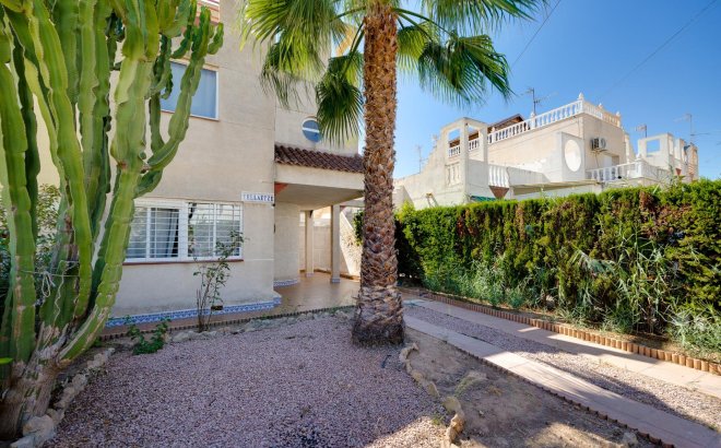 Resale - Town House -
Torrevieja - Paraje Natural