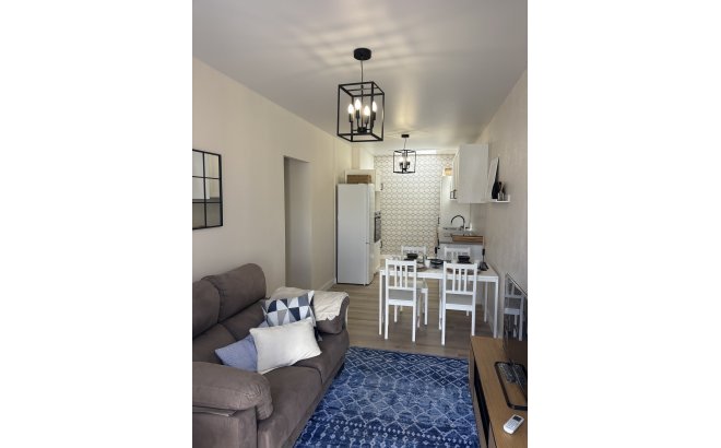 Herverkoop - Town House -
Torrevieja - Costa Blanca