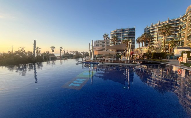 Revente - Appartement -
Punta Prima - Costa Blanca