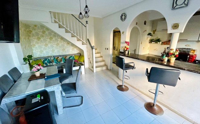 Revente - Dúplex -
Torrevieja - Costa Blanca